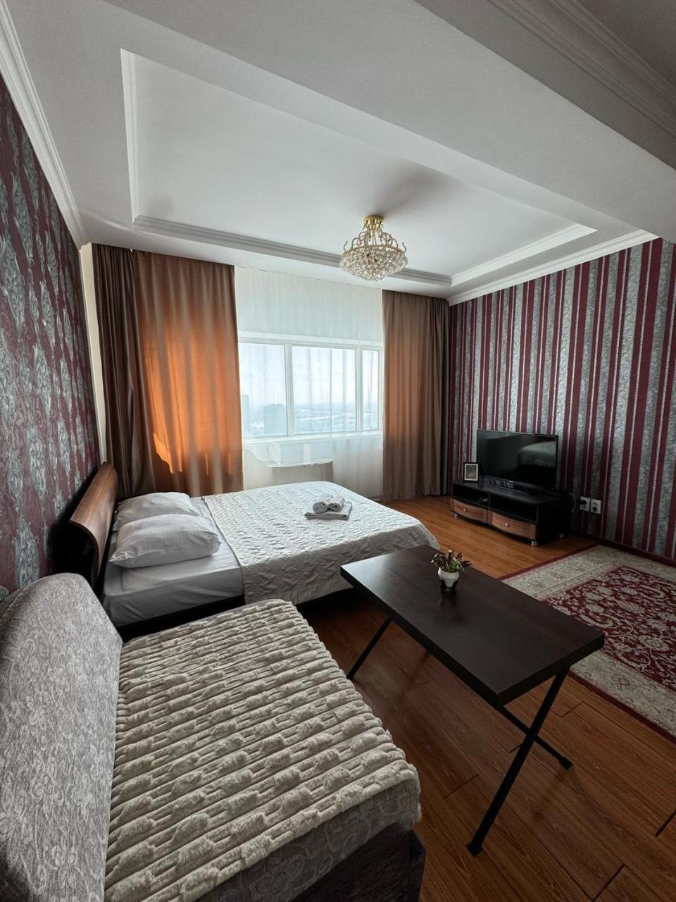 Sky House Astana Hotel Bagian luar foto