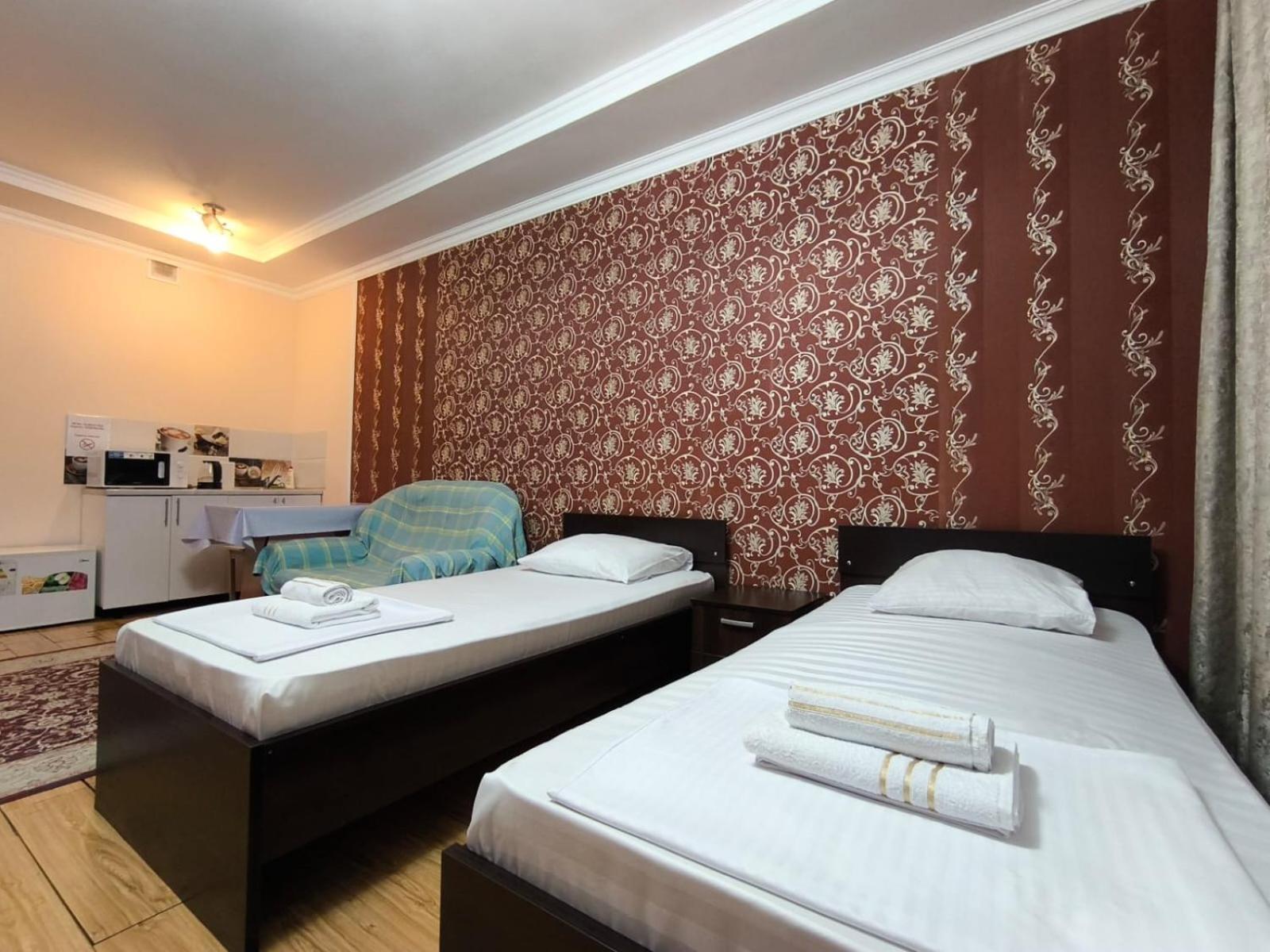 Sky House Astana Hotel Bagian luar foto
